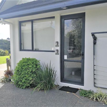 Kaka Lodge At Kotare House Tawharanui Exterior photo